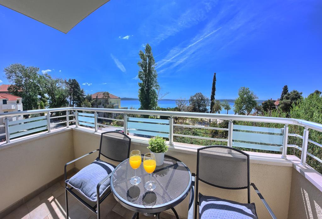 Iris Beach Apartments Kaštela Buitenkant foto