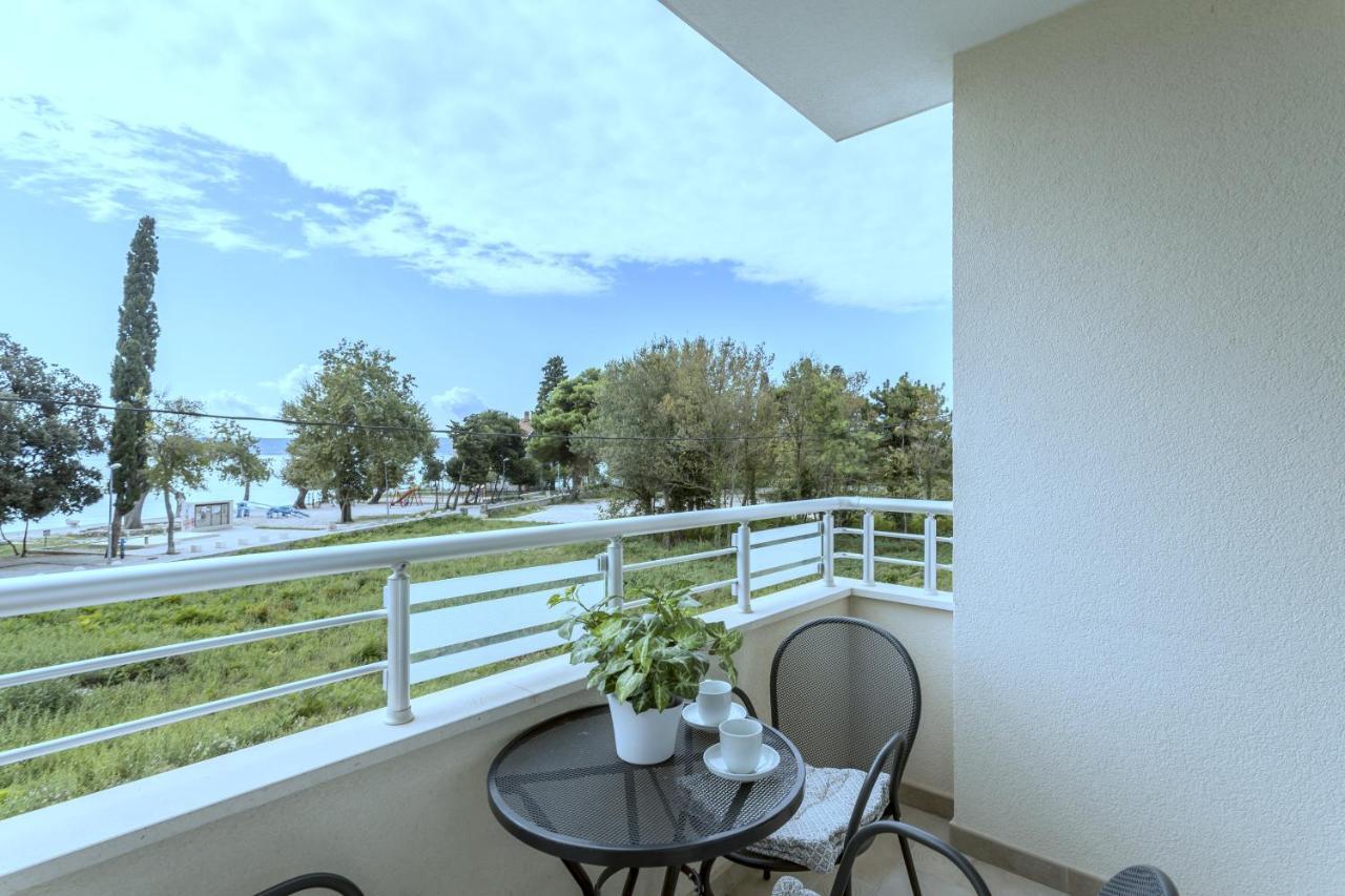 Iris Beach Apartments Kaštela Buitenkant foto