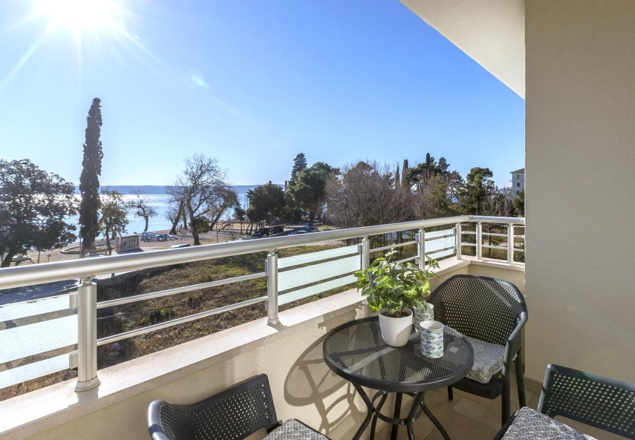 Iris Beach Apartments Kaštela Buitenkant foto